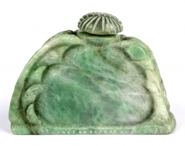 Räucherkegelhalter aus Burma Jade